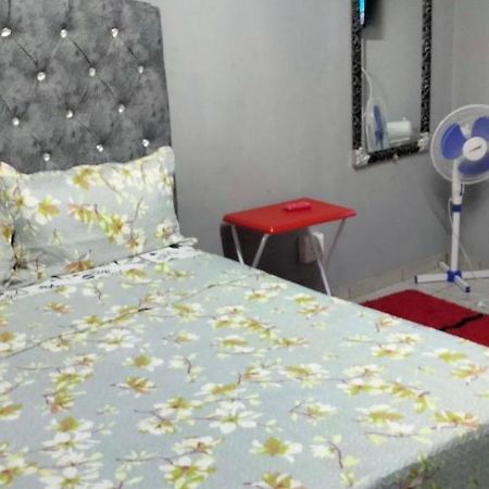 Star Guest House Klerksdorp Εξωτερικό φωτογραφία